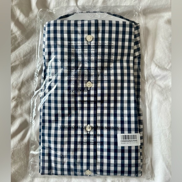 Charles Tyrwhitt Classic Fit Check Shirt - Picture 4 of 5